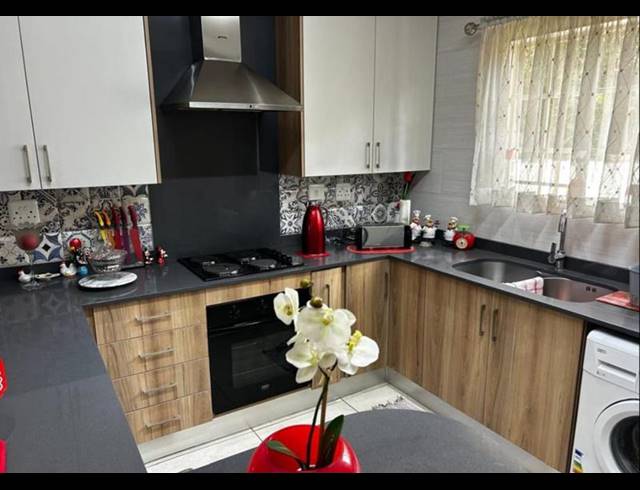 2 BEDROOM TOWNHOUSE FOR SALE IN NEW REDRUTH